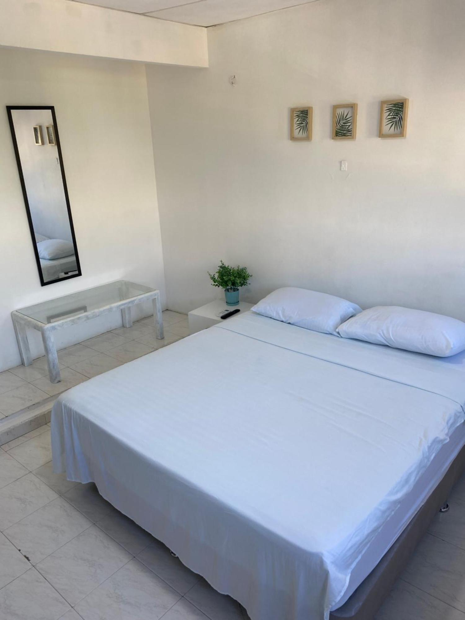 Casa de hóspedes Independientes Cerca Al Aeropuerto 3 *